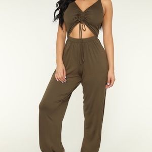 NWT Fashion nova Jumpsuit